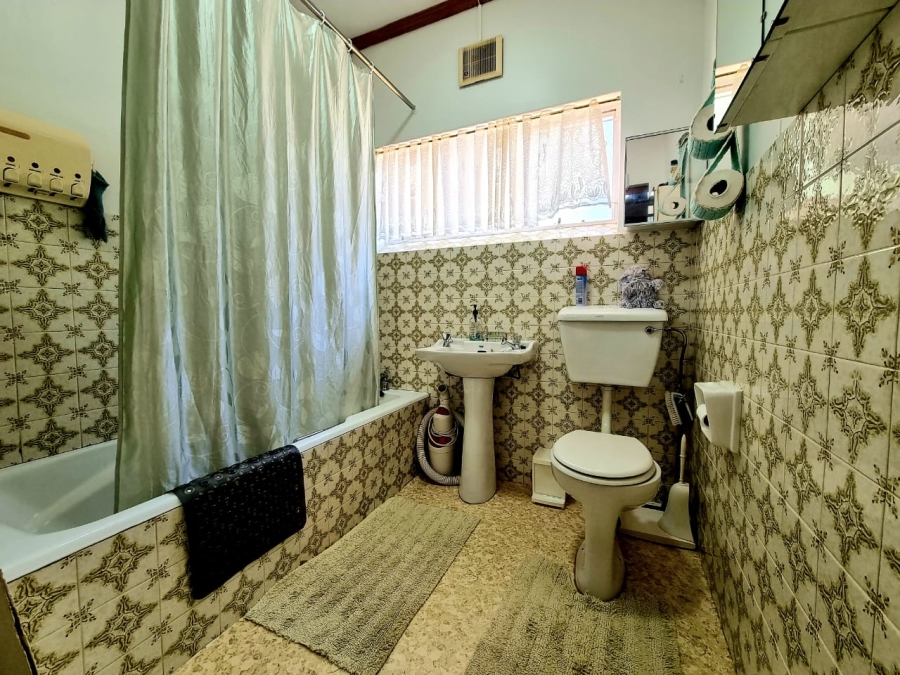 3 Bedroom Property for Sale in Riviera Northern Cape